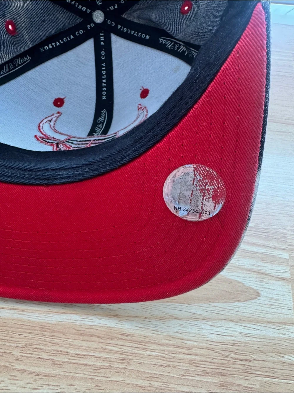 Mitchell & Ness Black and Red Embroidered Logo Snapback cap